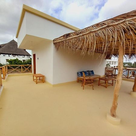 Tatu Inn Boutique Hotel Watamu Exteriör bild