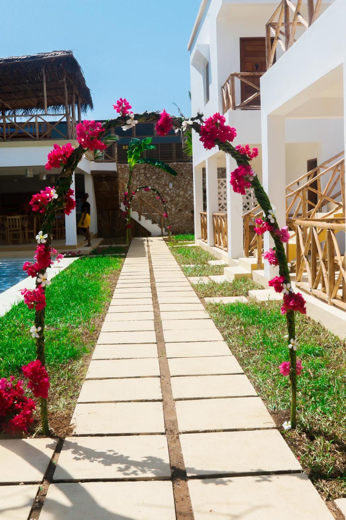 Tatu Inn Boutique Hotel Watamu Exteriör bild