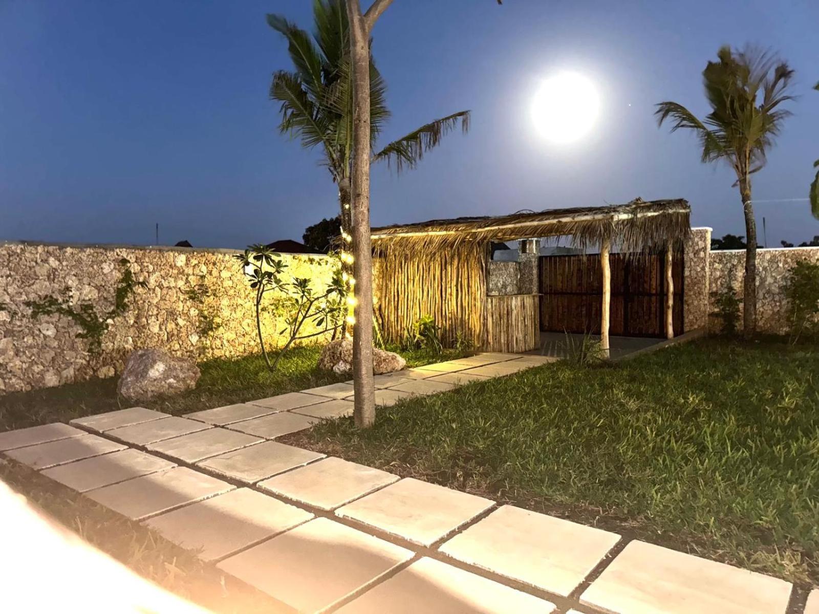 Tatu Inn Boutique Hotel Watamu Exteriör bild