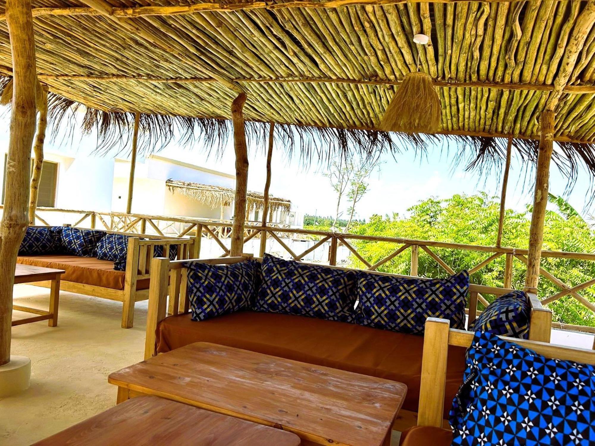 Tatu Inn Boutique Hotel Watamu Exteriör bild