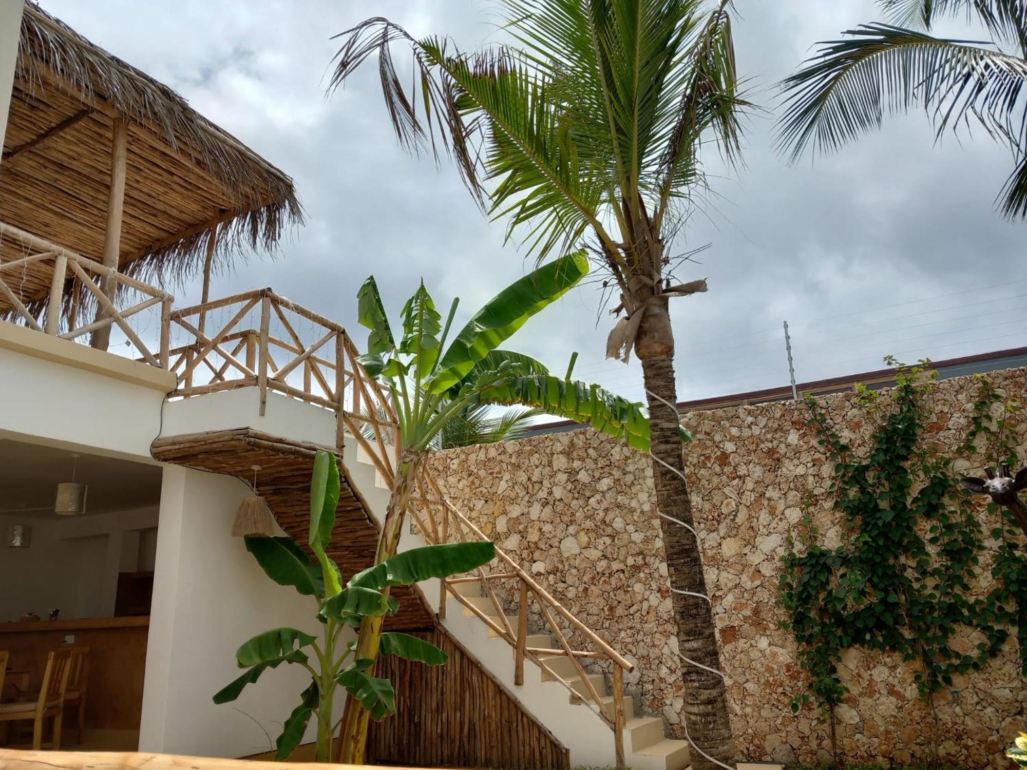 Tatu Inn Boutique Hotel Watamu Exteriör bild